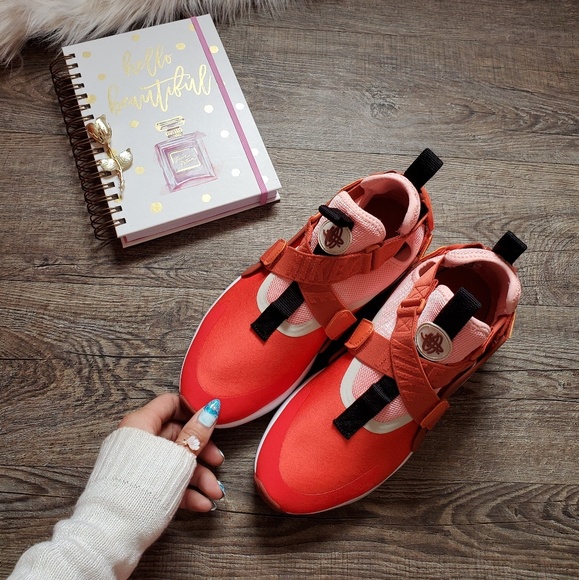 NEW Nike Huarache City - Picture 3 of 8